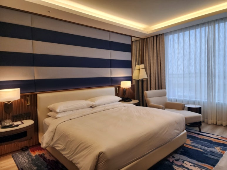 인스파이어 객실 내부 침대